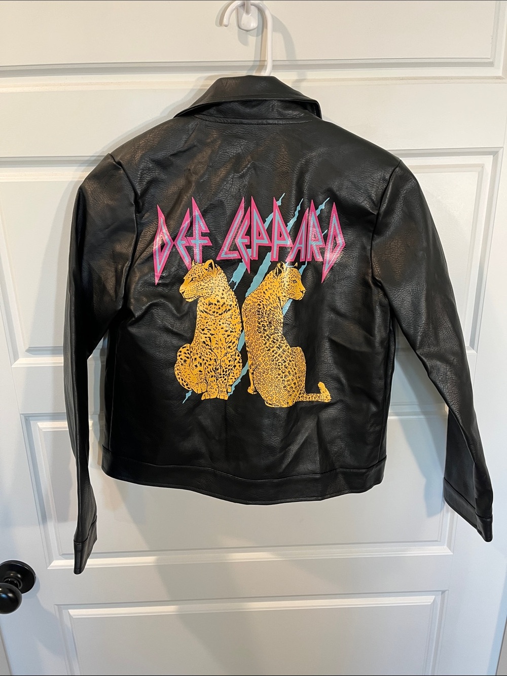 Def Leppard kids jacket 10/12 NWT